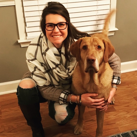 Meet your Posher, Caitlyn - Picture 1 of 1